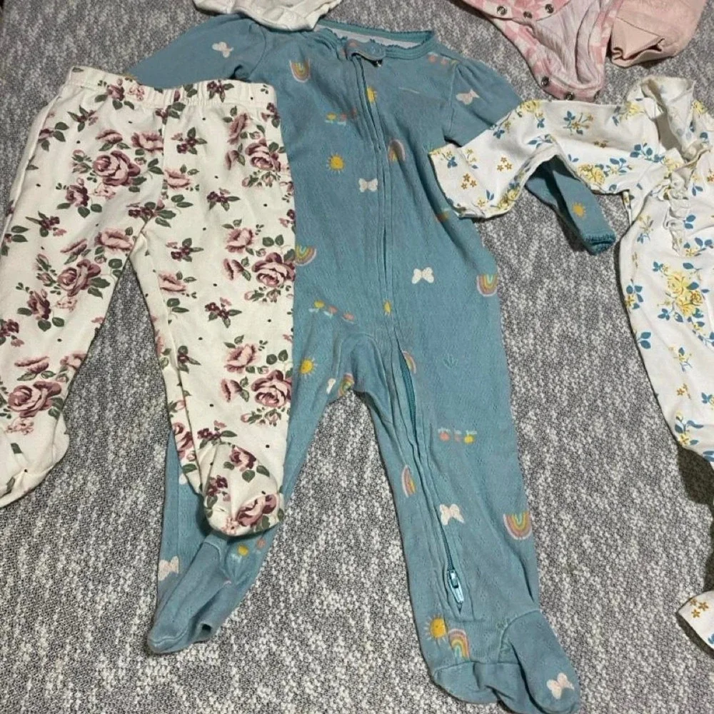 Baby girl bundle 6-9 months. SKU-A957